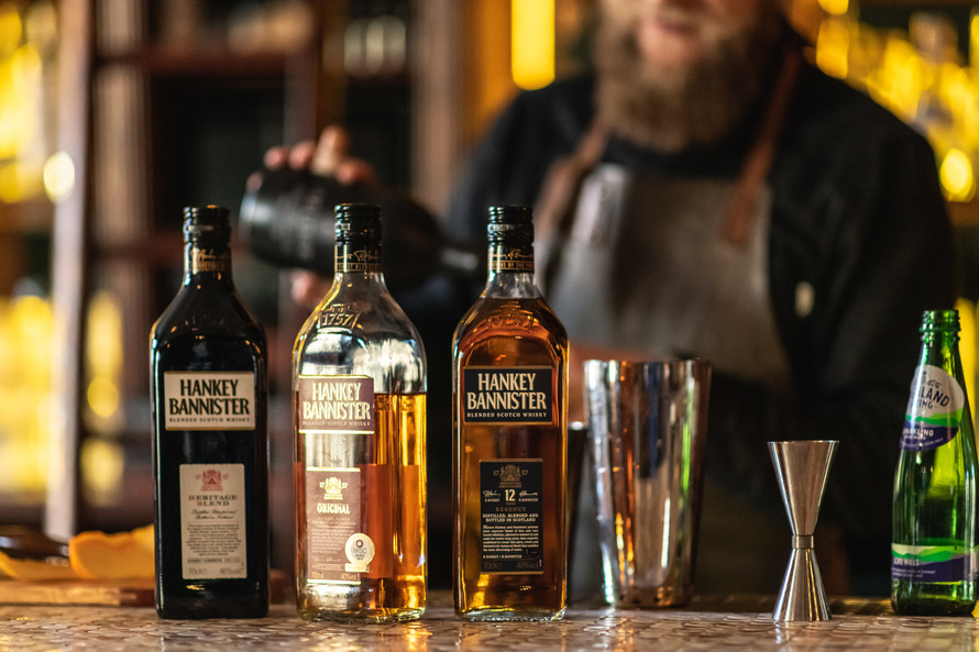 Hankey Bannister | Bartender
