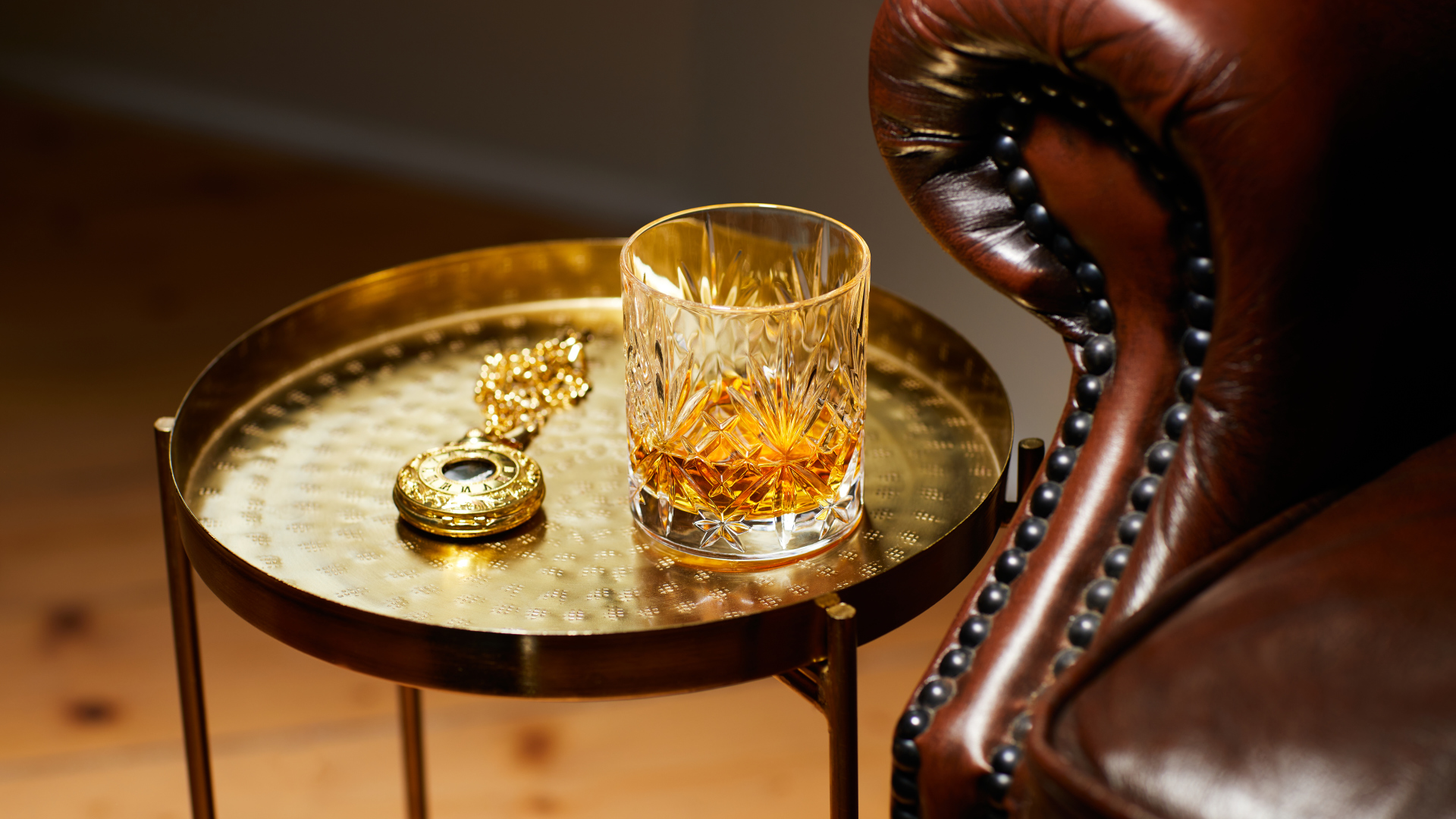 HB Winter Dram and Armchair HR Landscape